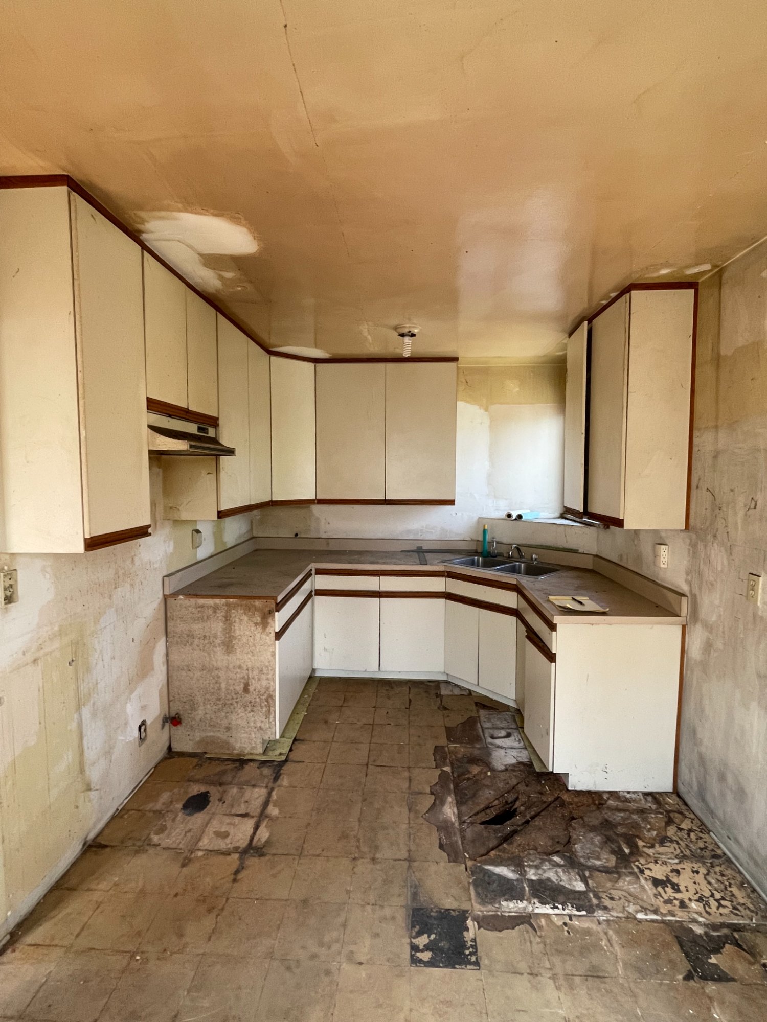 Kitchen Before